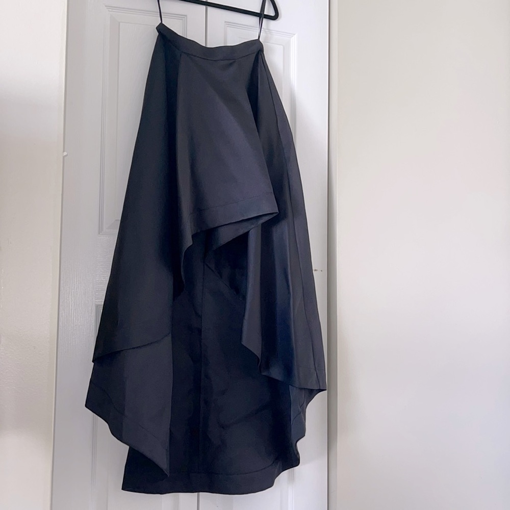 Adrianna Papell Black Satin cascade skirt w Pockets Sz6
